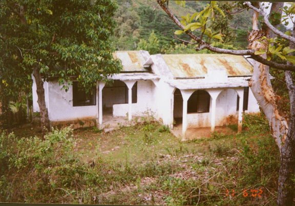 8 clinic destroyed in 1999 along Soro road